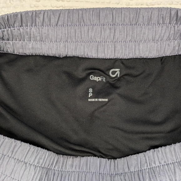 Gap║Running Shorts║Size S - Picture 2 of 3